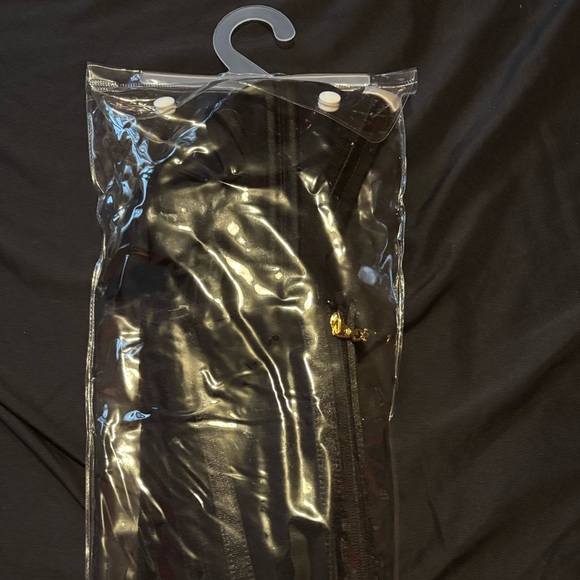 SOLD Black Waist Trainer Corset Hourglass ShapewearAdjustable Straps & Zipper - Picture 6 of 6